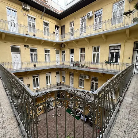 Summer 5 Apartment- 2 Bedrooms-ac