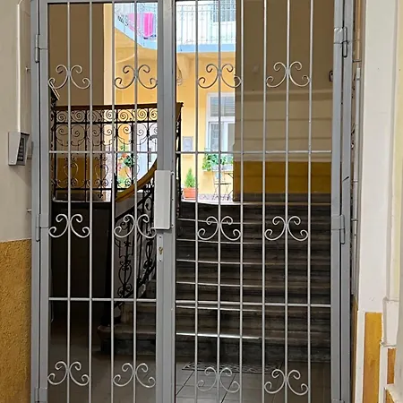 Summer 5 Apartment- 2 Bedrooms-ac Βουδαπέστη