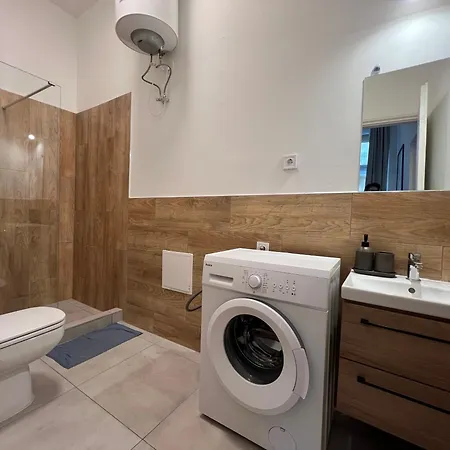 Summer 5 Apartment- 2 Bedrooms-ac Apartman *