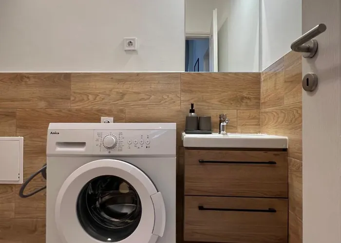 Summer 5 Apartment- 2 Bedrooms-ac * Budapest